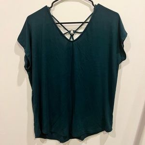 Emerald Green Women’s Detailed Back T shirt Size Small